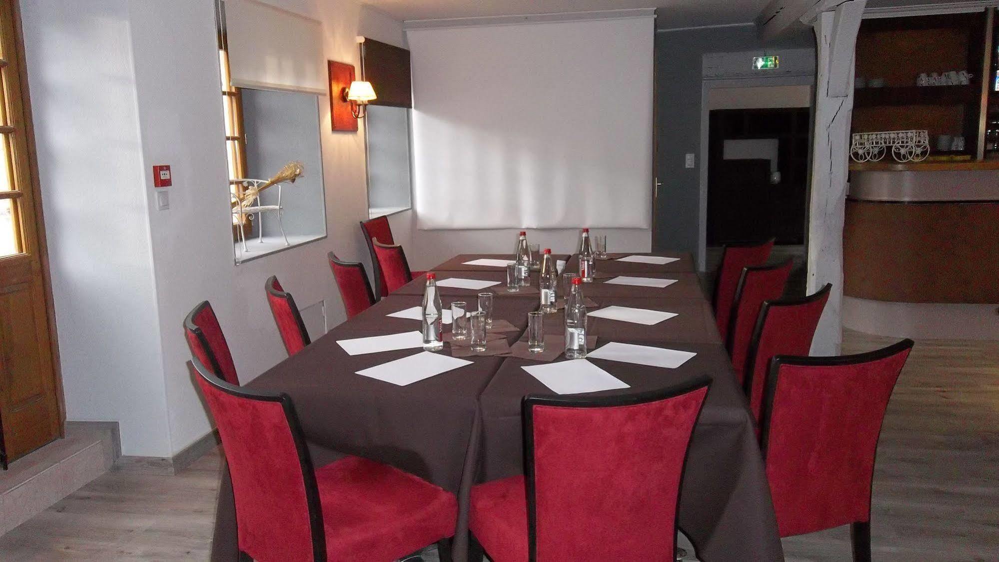 Logis L'Hotel D'Arc Arc-sur-Tille Zewnętrze zdjęcie