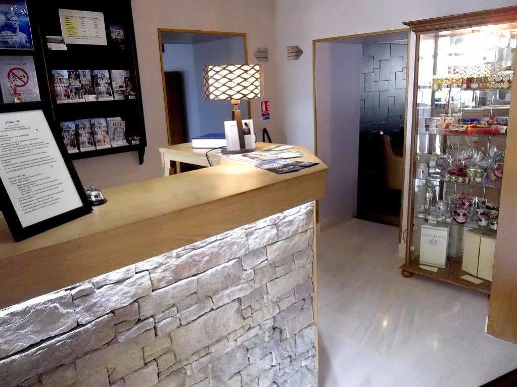 Logis L'Hotel D'Arc Arc-sur-Tille Zewnętrze zdjęcie